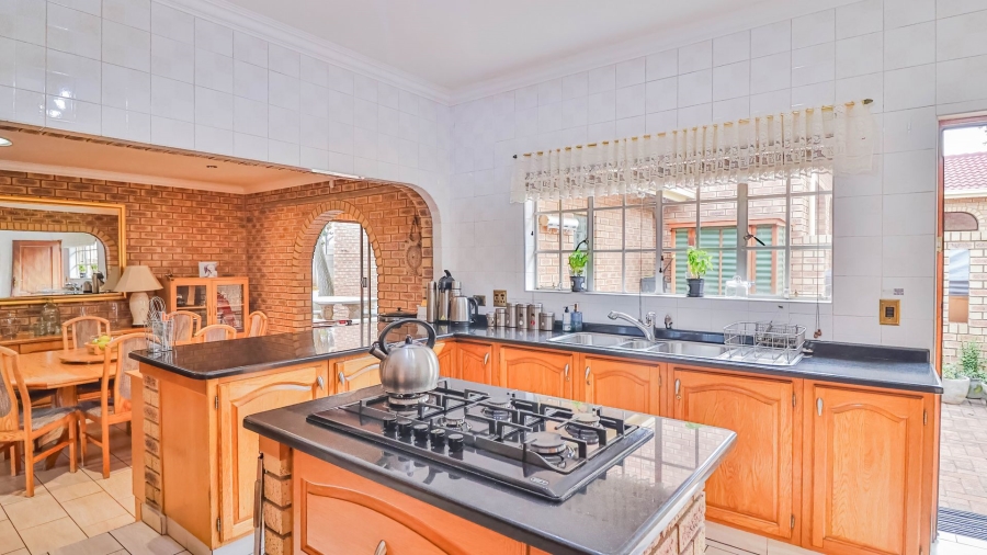 4 Bedroom Property for Sale in Winchester Hills Gauteng