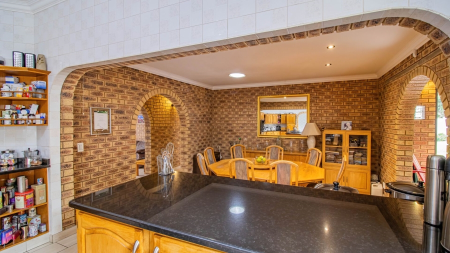 4 Bedroom Property for Sale in Winchester Hills Gauteng