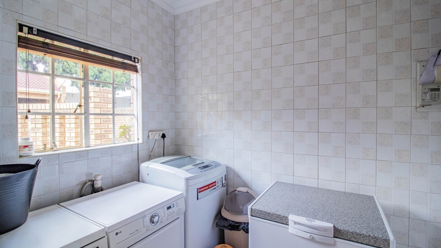 4 Bedroom Property for Sale in Winchester Hills Gauteng