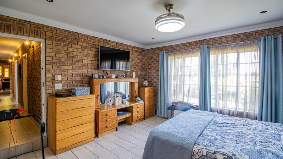 4 Bedroom Property for Sale in Winchester Hills Gauteng