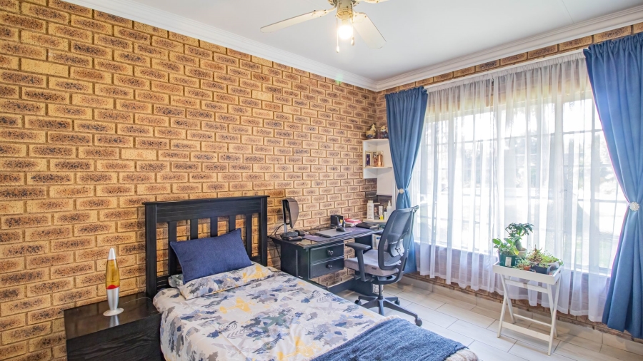 4 Bedroom Property for Sale in Winchester Hills Gauteng