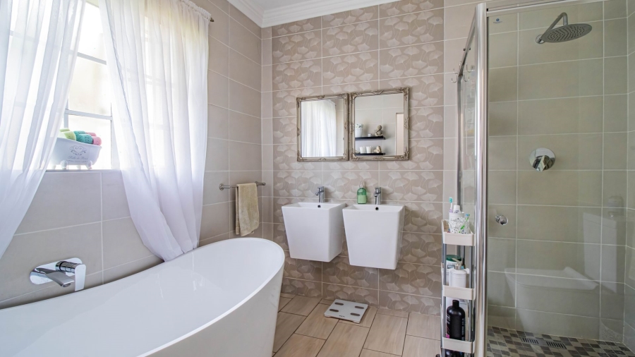 4 Bedroom Property for Sale in Winchester Hills Gauteng