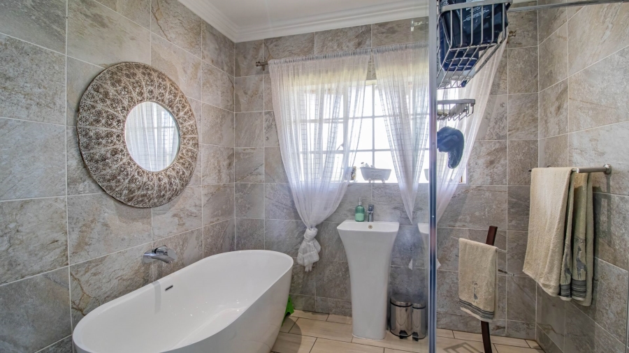 4 Bedroom Property for Sale in Winchester Hills Gauteng
