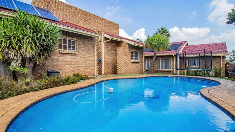 4 Bedroom Property for Sale in Winchester Hills Gauteng