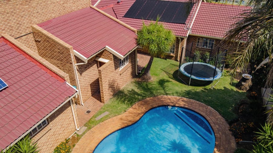 4 Bedroom Property for Sale in Winchester Hills Gauteng