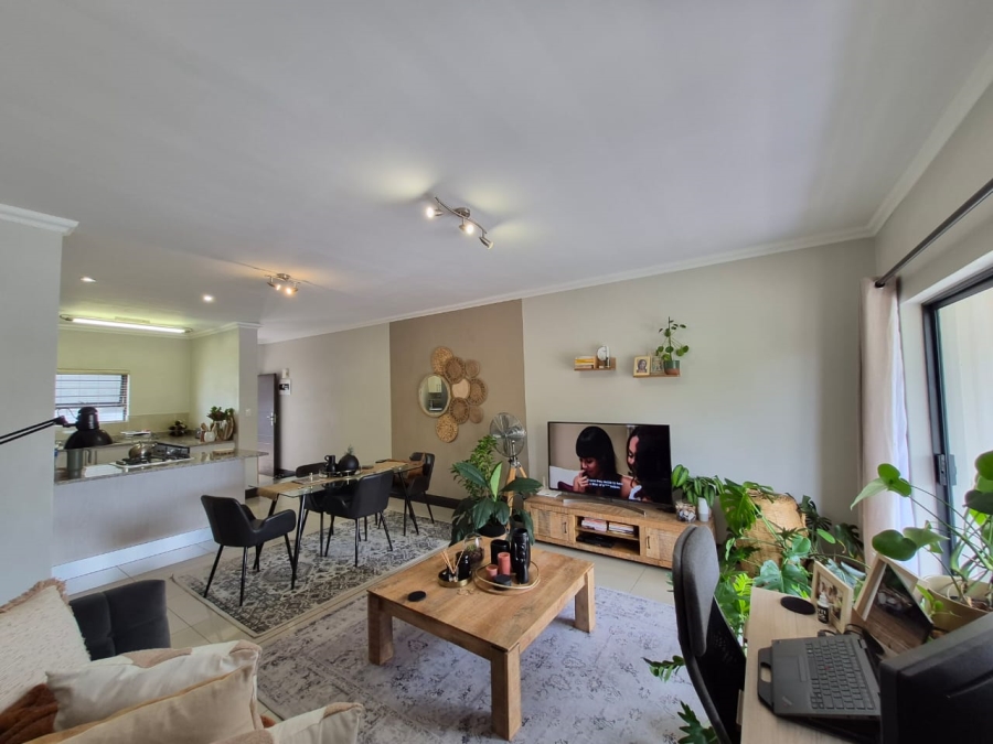 2 Bedroom Property for Sale in Crowthorne AH Gauteng