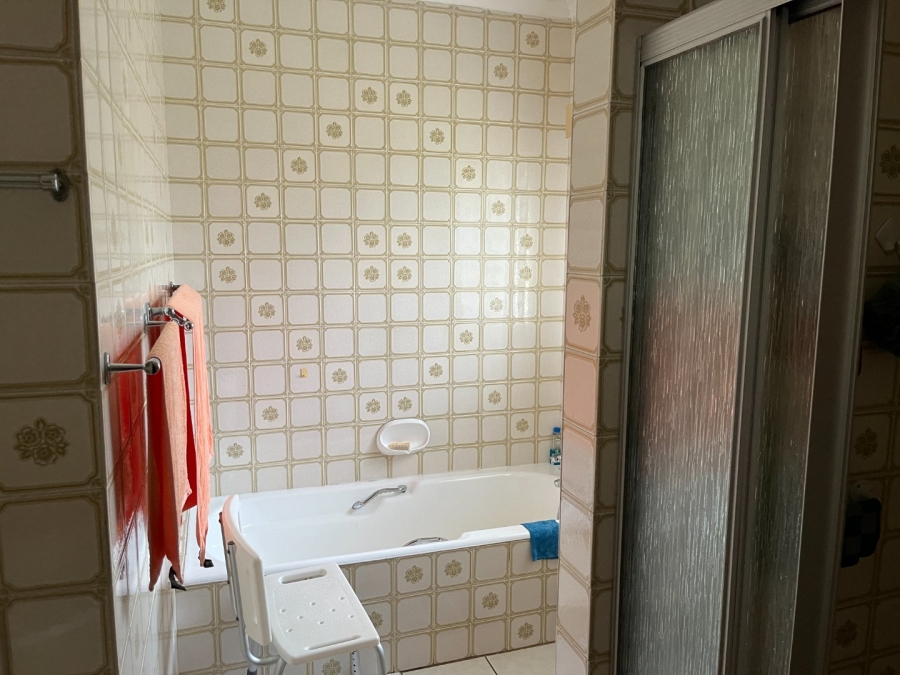 3 Bedroom Property for Sale in Aston Manor Gauteng