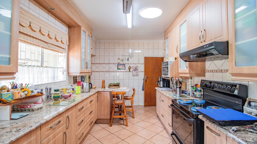 4 Bedroom Property for Sale in Aston Manor Gauteng