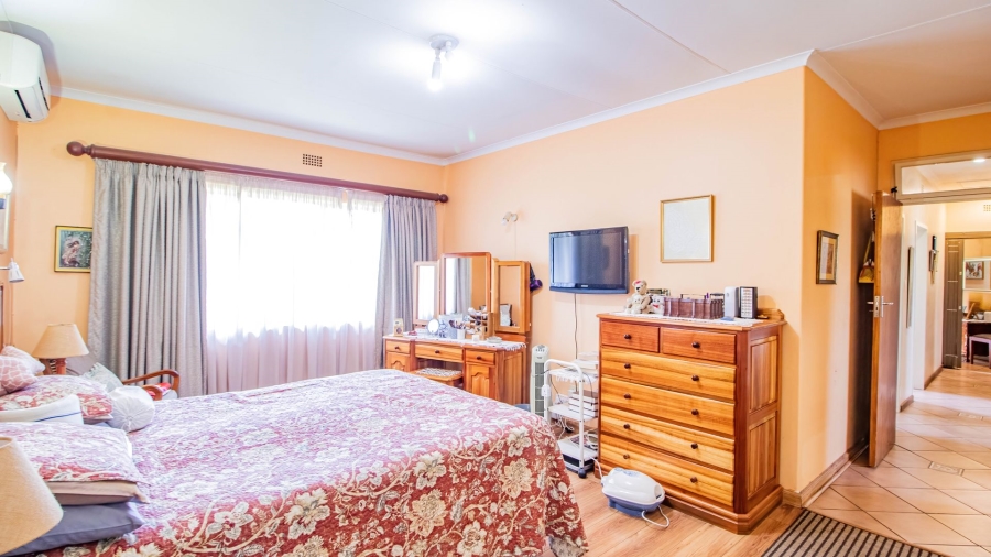 4 Bedroom Property for Sale in Aston Manor Gauteng