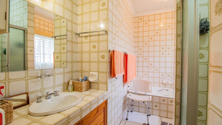 4 Bedroom Property for Sale in Aston Manor Gauteng