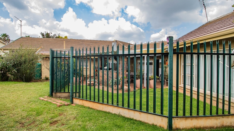 4 Bedroom Property for Sale in Aston Manor Gauteng