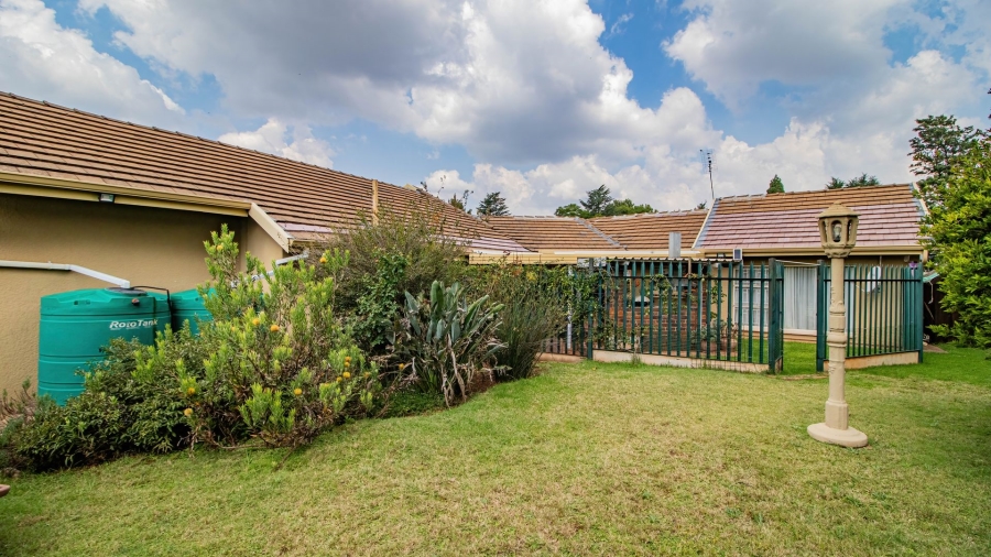 4 Bedroom Property for Sale in Aston Manor Gauteng