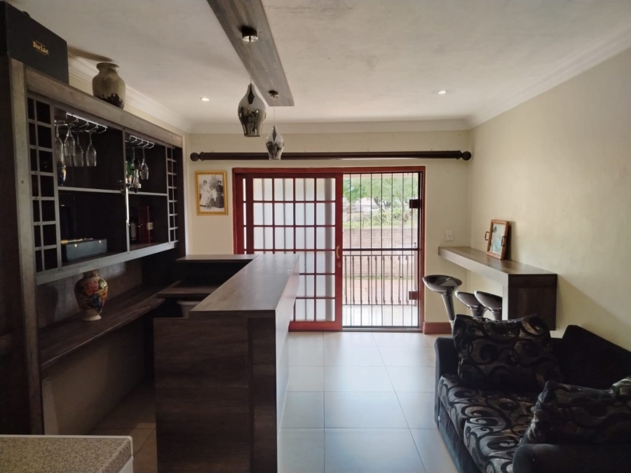 5 Bedroom Property for Sale in Meyerspark Gauteng