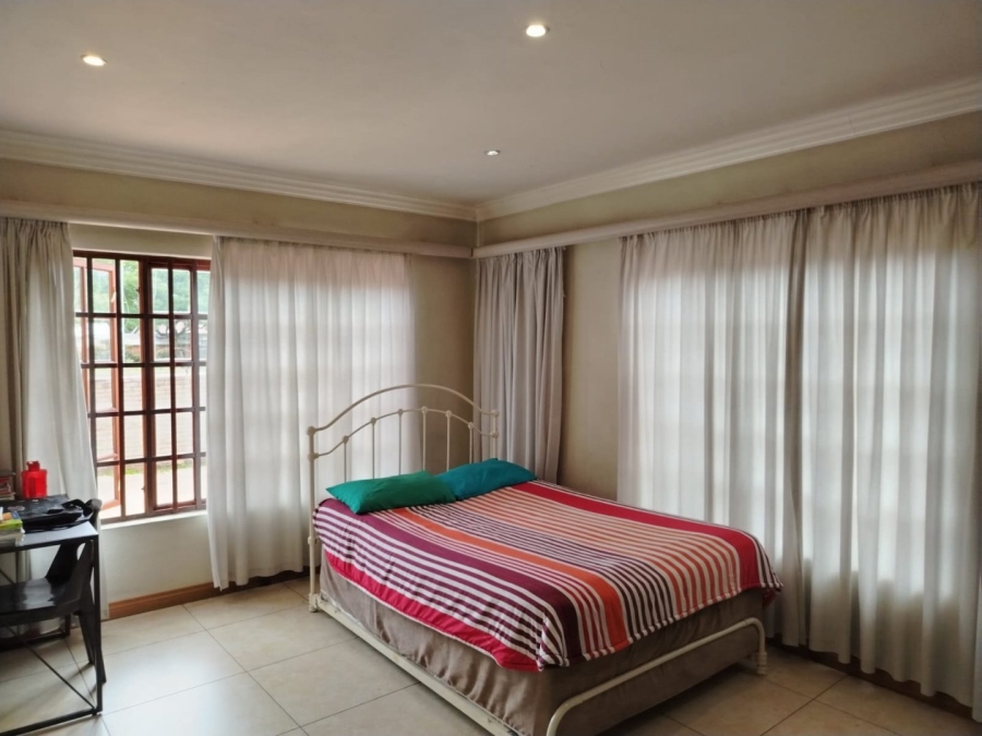 5 Bedroom Property for Sale in Meyerspark Gauteng