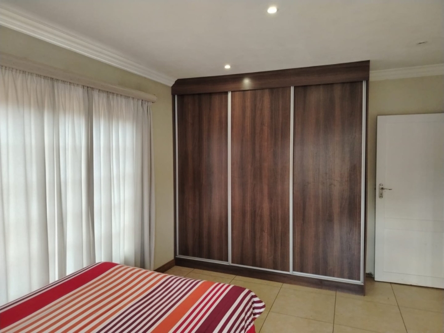 5 Bedroom Property for Sale in Meyerspark Gauteng