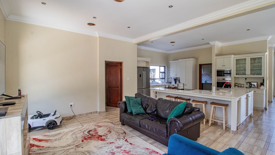 4 Bedroom Property for Sale in Serengeti Lifestyle Estate Gauteng