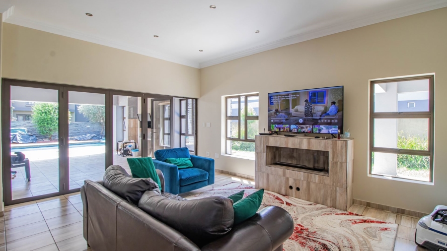 4 Bedroom Property for Sale in Serengeti Lifestyle Estate Gauteng