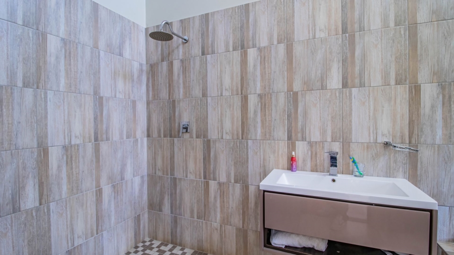 4 Bedroom Property for Sale in Serengeti Lifestyle Estate Gauteng