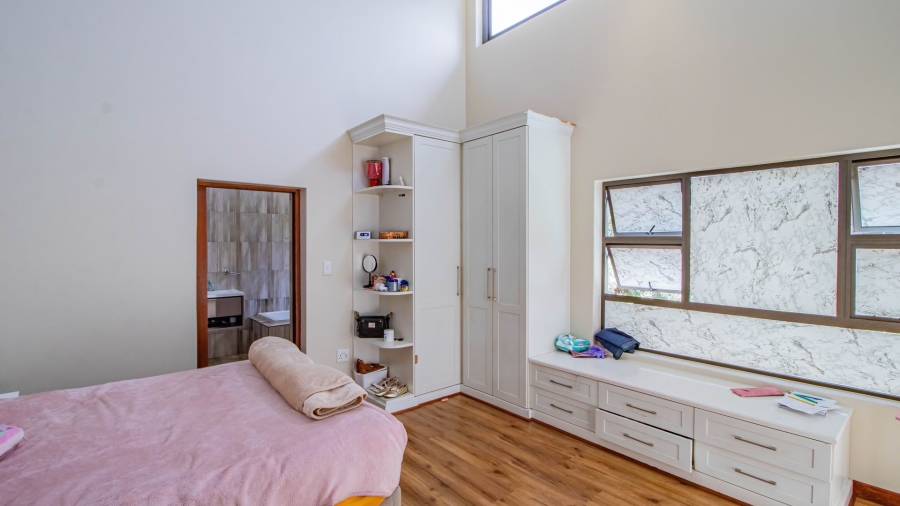 4 Bedroom Property for Sale in Serengeti Lifestyle Estate Gauteng