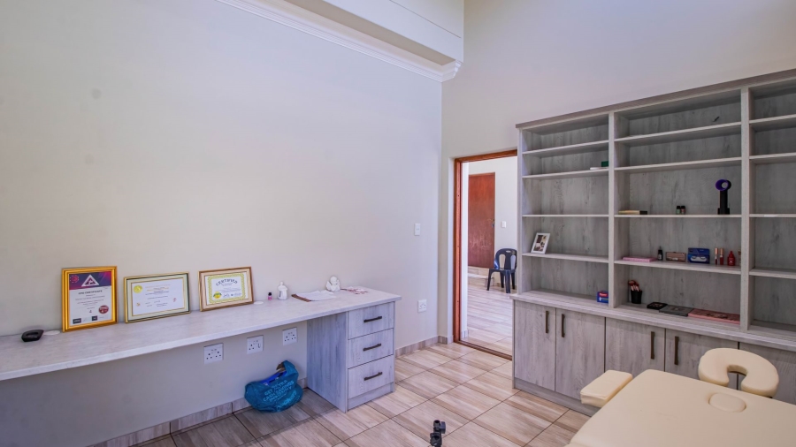 4 Bedroom Property for Sale in Serengeti Lifestyle Estate Gauteng