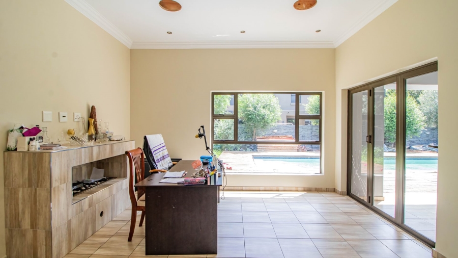 4 Bedroom Property for Sale in Serengeti Lifestyle Estate Gauteng