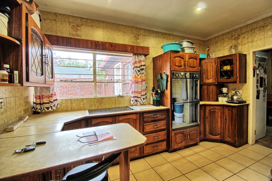 5 Bedroom Property for Sale in Lyttelton Manor Gauteng