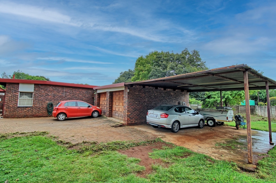 5 Bedroom Property for Sale in Lyttelton Manor Gauteng