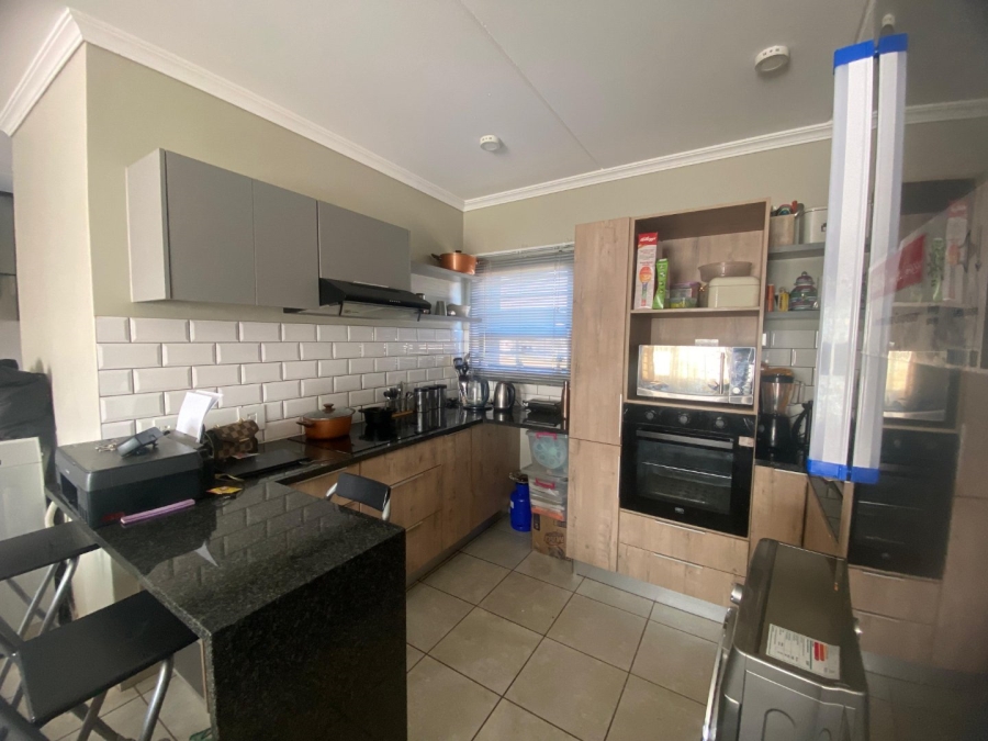 3 Bedroom Property for Sale in Lotus Gardens Gauteng