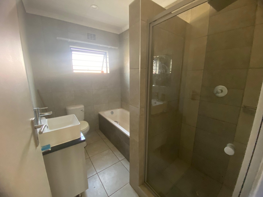 3 Bedroom Property for Sale in Lotus Gardens Gauteng
