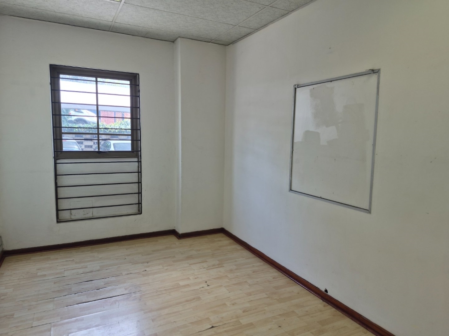 To Let commercial Property for Rent in Bromhof Gauteng