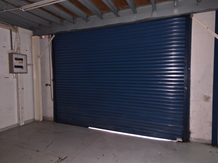 To Let commercial Property for Rent in Bromhof Gauteng