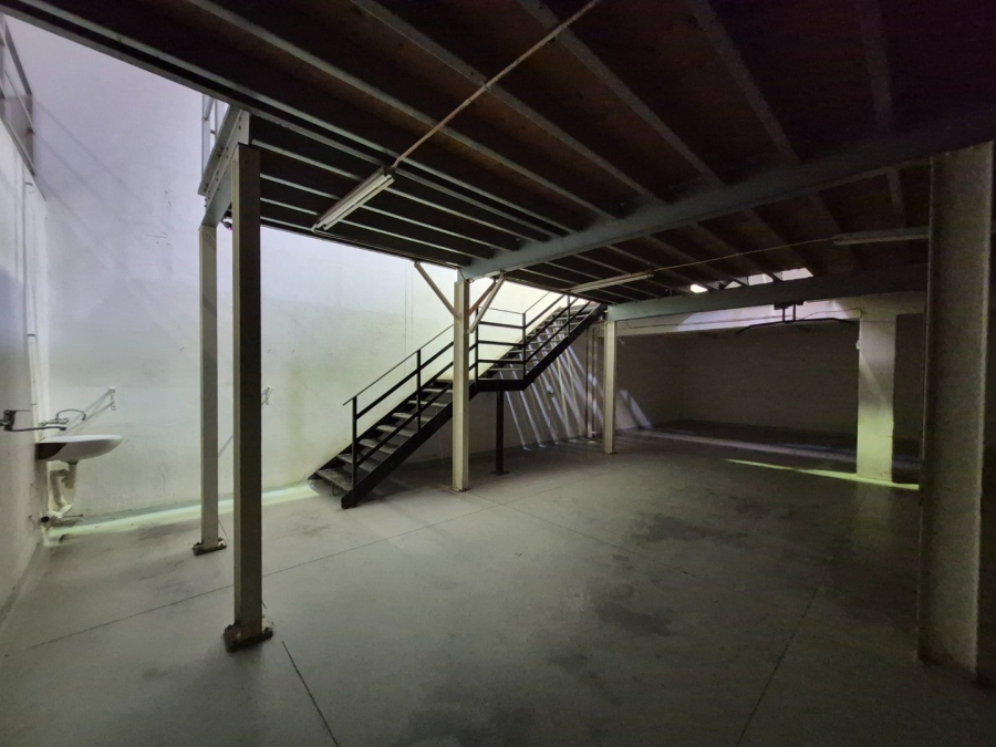 To Let commercial Property for Rent in Bromhof Gauteng