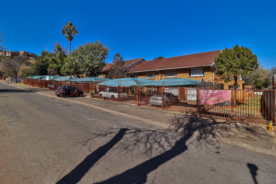 2 Bedroom Property for Sale in Windsor East Gauteng