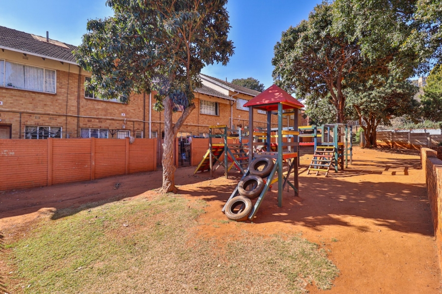 2 Bedroom Property for Sale in Windsor East Gauteng