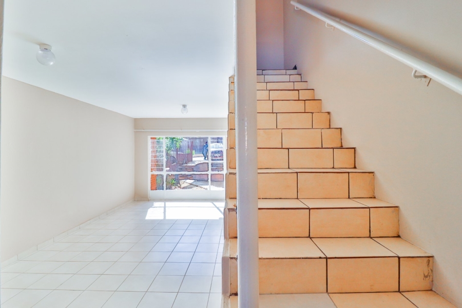 2 Bedroom Property for Sale in Windsor East Gauteng