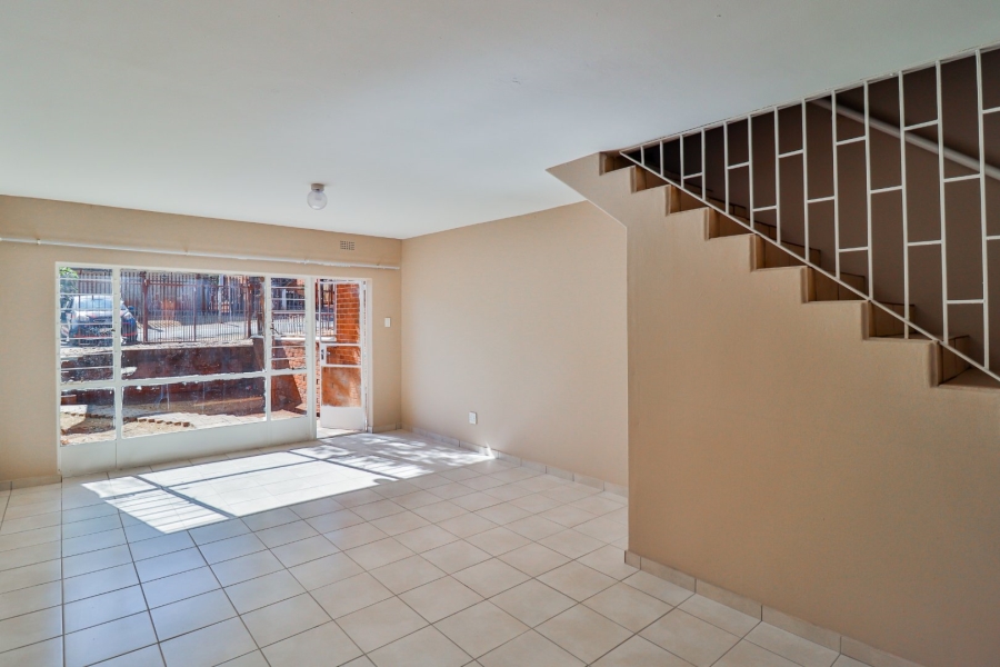 2 Bedroom Property for Sale in Windsor East Gauteng