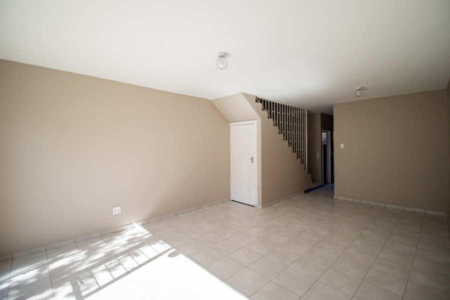 2 Bedroom Property for Sale in Windsor East Gauteng