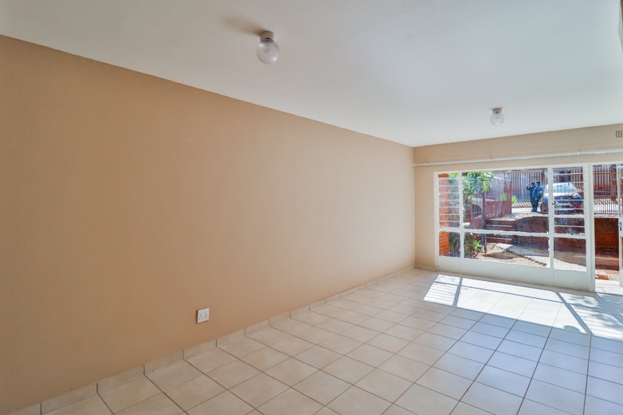 2 Bedroom Property for Sale in Windsor East Gauteng