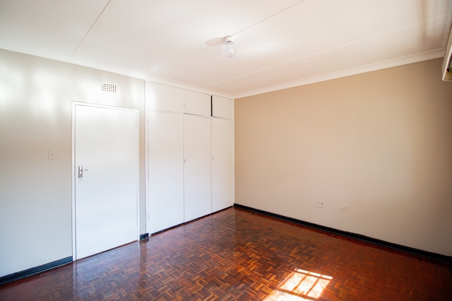 2 Bedroom Property for Sale in Windsor East Gauteng