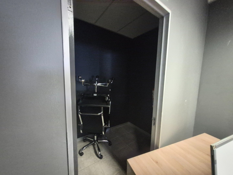 To Let commercial Property for Rent in Sunninghill Gauteng