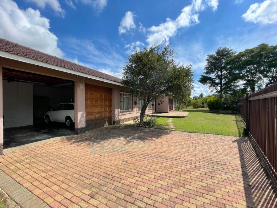 3 Bedroom Property for Sale in Ferryvale Gauteng