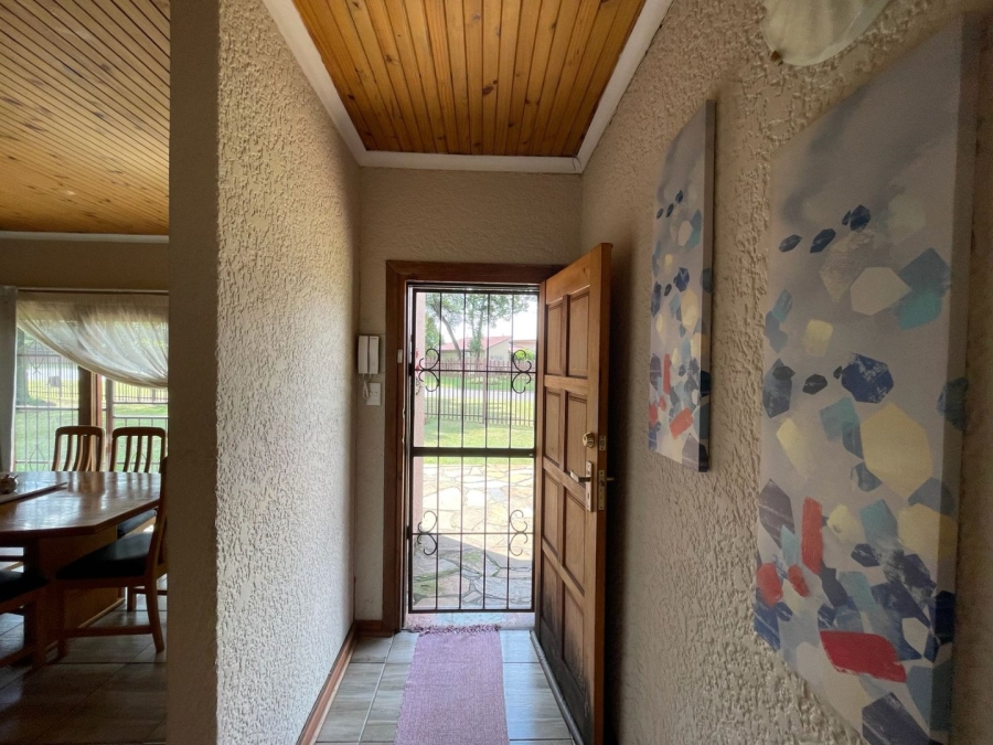 3 Bedroom Property for Sale in Ferryvale Gauteng