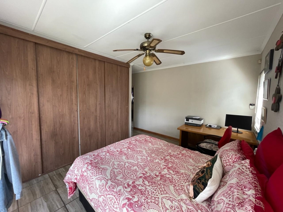 3 Bedroom Property for Sale in Ferryvale Gauteng