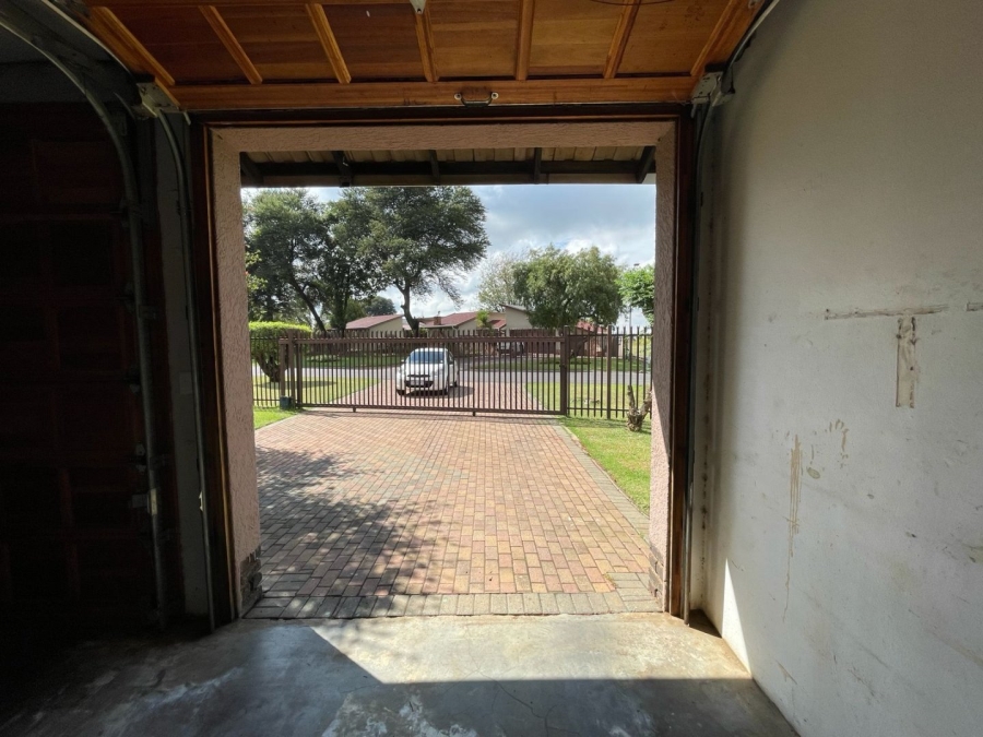 3 Bedroom Property for Sale in Ferryvale Gauteng