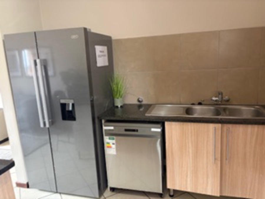 2 Bedroom Property for Sale in Noordwyk Gauteng