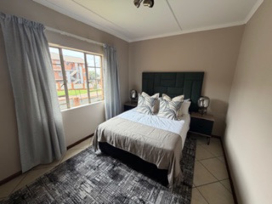 2 Bedroom Property for Sale in Noordwyk Gauteng