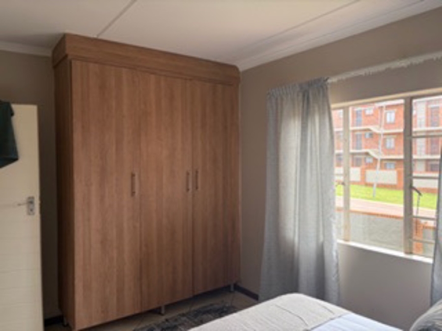 2 Bedroom Property for Sale in Noordwyk Gauteng