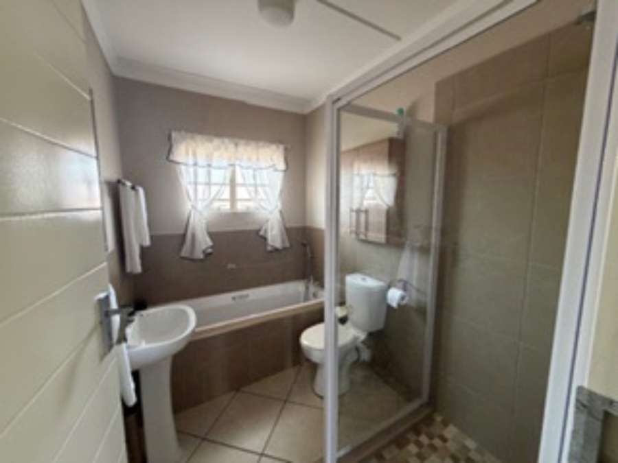 2 Bedroom Property for Sale in Noordwyk Gauteng