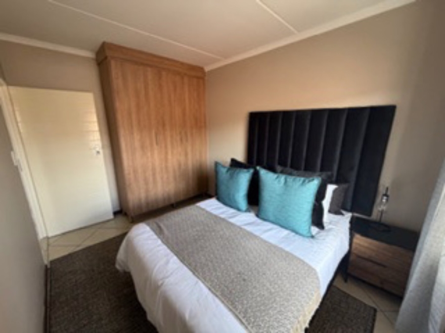 2 Bedroom Property for Sale in Noordwyk Gauteng