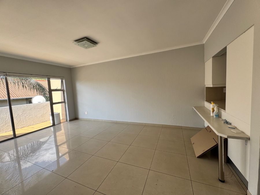 To Let 2 Bedroom Property for Rent in Vorna Valley Gauteng